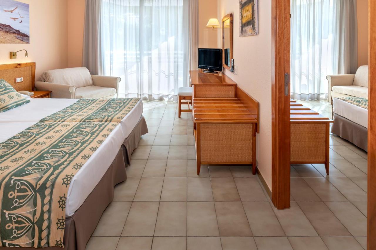 GHT Oasis Tossa&Spa Tossa de Mar Bagian luar foto